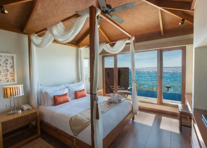 Crimson And - Mactan Island, Cebu 5* 막탄