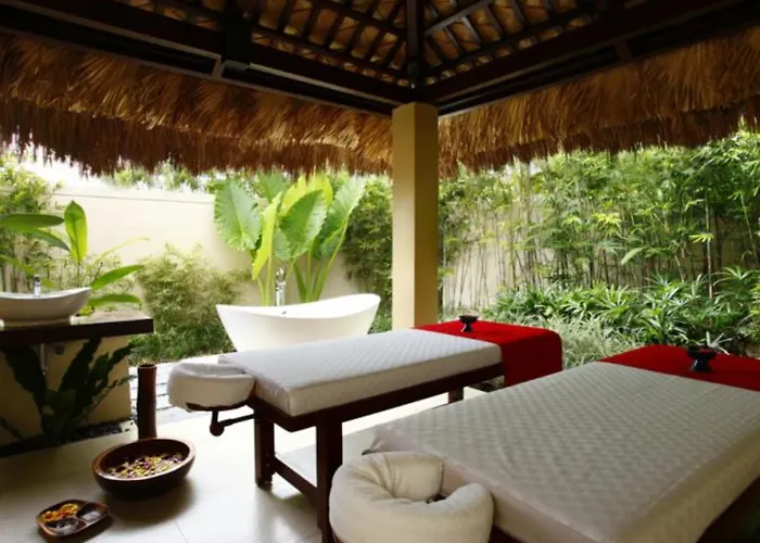 Crimson And - Mactan Island, Cebu 막탄